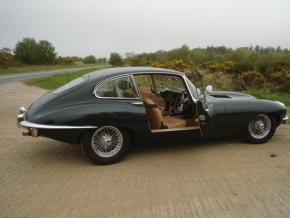 Jaguar E-Type photo