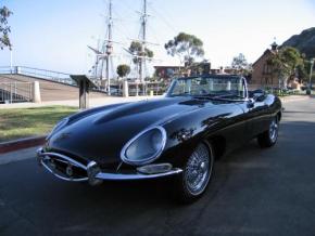 Jaguar E-Type photo