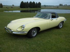 Jaguar E-Type photo