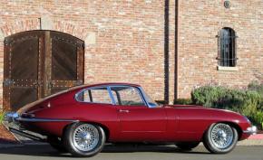 Jaguar E-Type photo