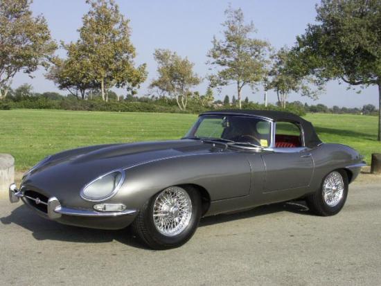 Jaguar E-Type photo