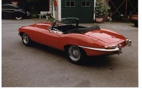 Jaguar E-Type photo