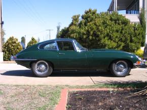 Jaguar E-Type photo