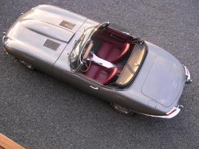 Jaguar E-Type photo