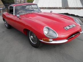 Jaguar E-Type photo