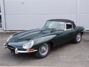 Jaguar E-Type photo