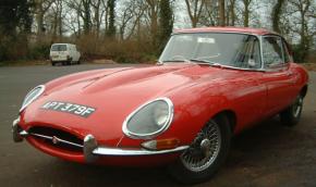 Jaguar E-Type photo