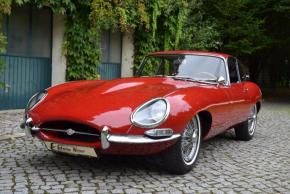 Jaguar E-Type photo