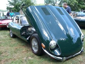 Jaguar E-Type photo