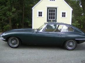 Jaguar E-Type photo