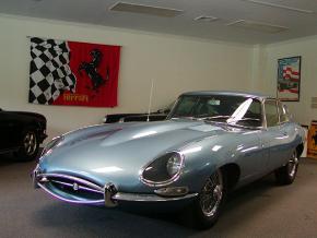 Jaguar E-Type photo