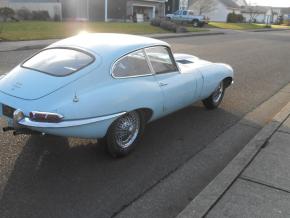 Jaguar E-Type photo