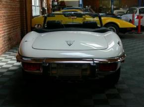 Jaguar E-Type photo