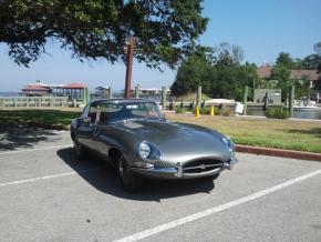 Jaguar E-Type photo