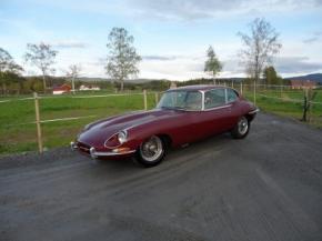 Jaguar E-Type photo