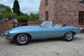 Jaguar E-Type photo