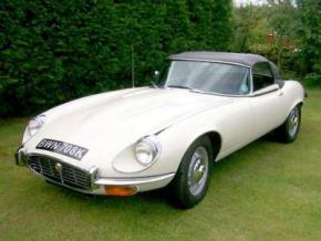 Jaguar E-Type photo