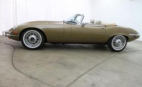 Jaguar E-Type photo