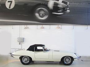 Jaguar E-Type photo