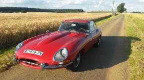 Jaguar E-Type photo