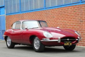 Jaguar E-Type photo