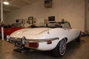 Jaguar E-Type photo