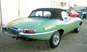 Jaguar E-Type photo