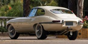 Jaguar E-Type photo