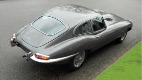 Jaguar E-Type photo