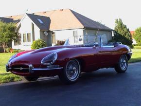 Jaguar E-Type photo