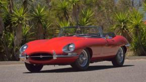 Jaguar E-Type photo