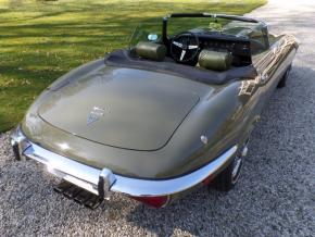 Jaguar E-Type photo