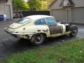 Jaguar E-Type photo