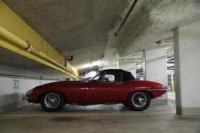 Jaguar E-Type photo