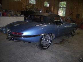 Jaguar E-Type photo