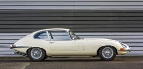 Jaguar E-Type photo