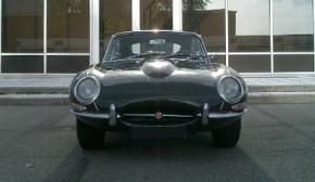 Jaguar E-Type photo