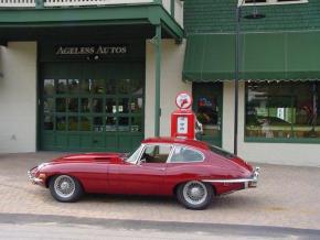 Jaguar E-Type photo