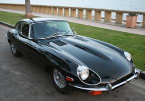 Jaguar E-Type photo