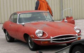 Jaguar E-Type photo