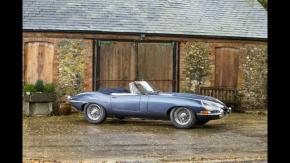 Jaguar E-Type photo