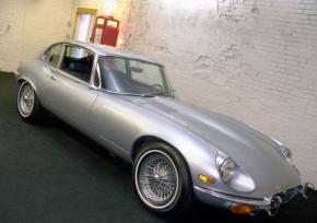 Jaguar E-Type photo