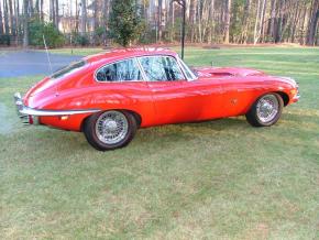 Jaguar E-Type photo