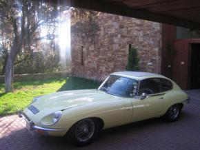 Jaguar E-Type photo