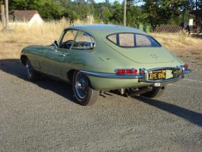 Jaguar E-Type photo