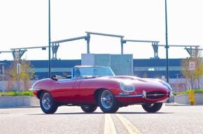 Jaguar E-Type photo