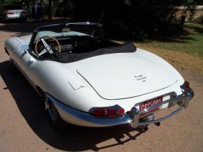 Jaguar E-Type photo