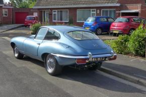 Jaguar E-Type photo