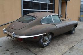 Jaguar E-Type photo