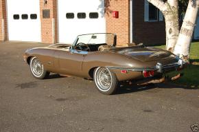 Jaguar E-Type photo